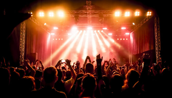 5 mistakes to avoid when buying tickets for live concerts or shows