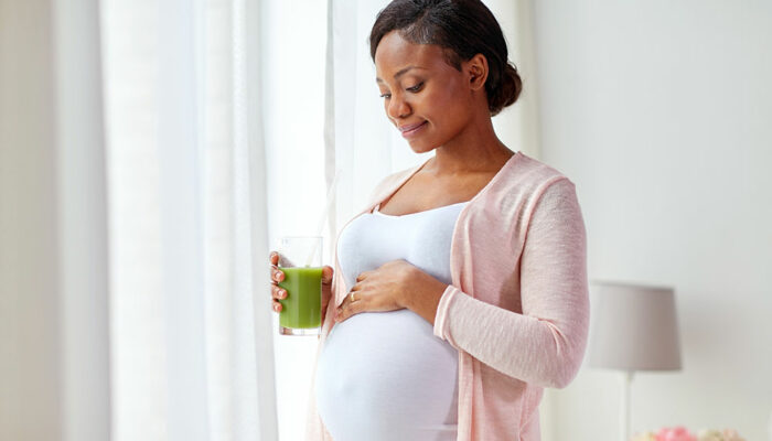 6 foods and drinks that soothe pregnancy symptoms