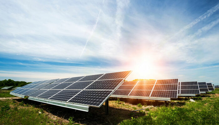 A definitive guide to solar energy and its advantages and drawbacks