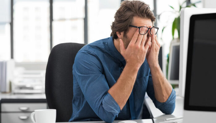 7 tips for preventing digital eye strain and headaches