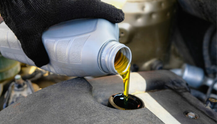 4 mistakes to avoid while replacing engine oil