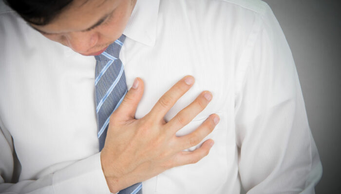 8 lifestyle habits that may cause heartburn