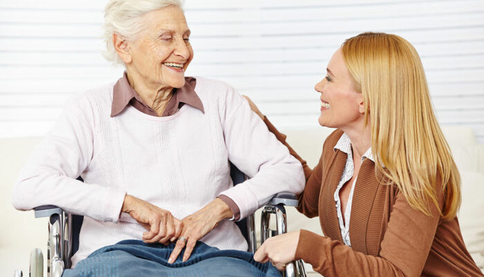 5 tips to find the right assisted senior care living facility