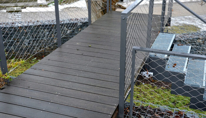 7 mistakes to avoid when installing a deck railing system