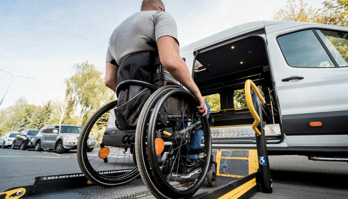 5 tips to find the ideal wheelchair-accessible van
