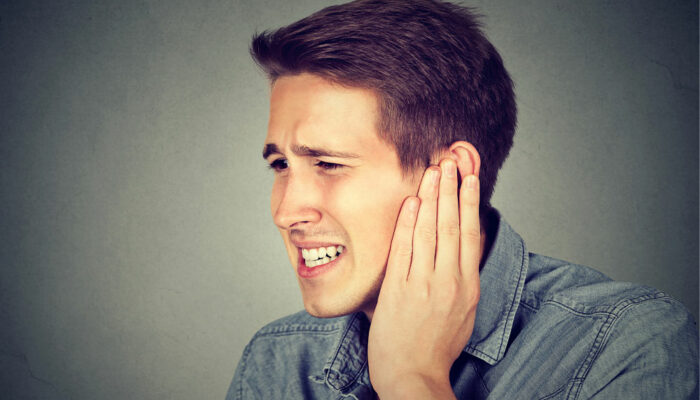 Common causes and symptoms of tinnitus