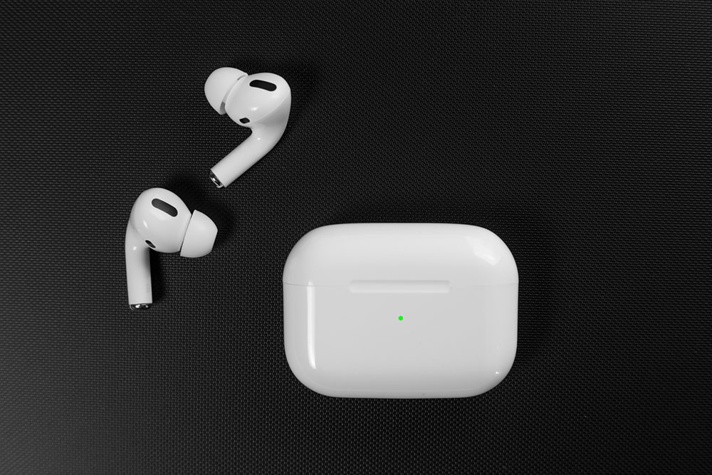 Guide to Buying AirPods &#8211; 6 Things to Know