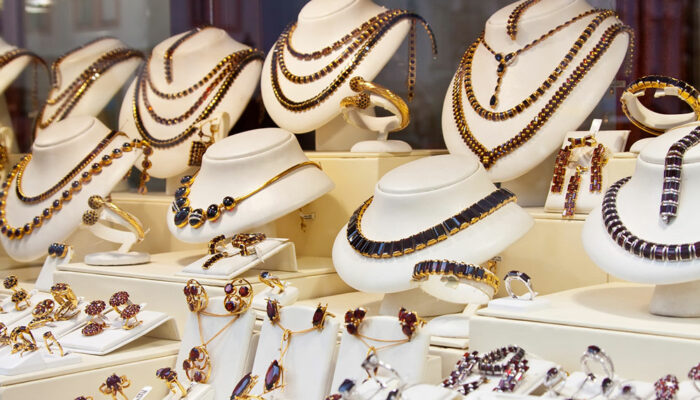 Factors to consider when buying a gold chain