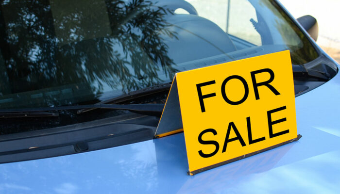 Tips to sell a used car online and ways to determine its value